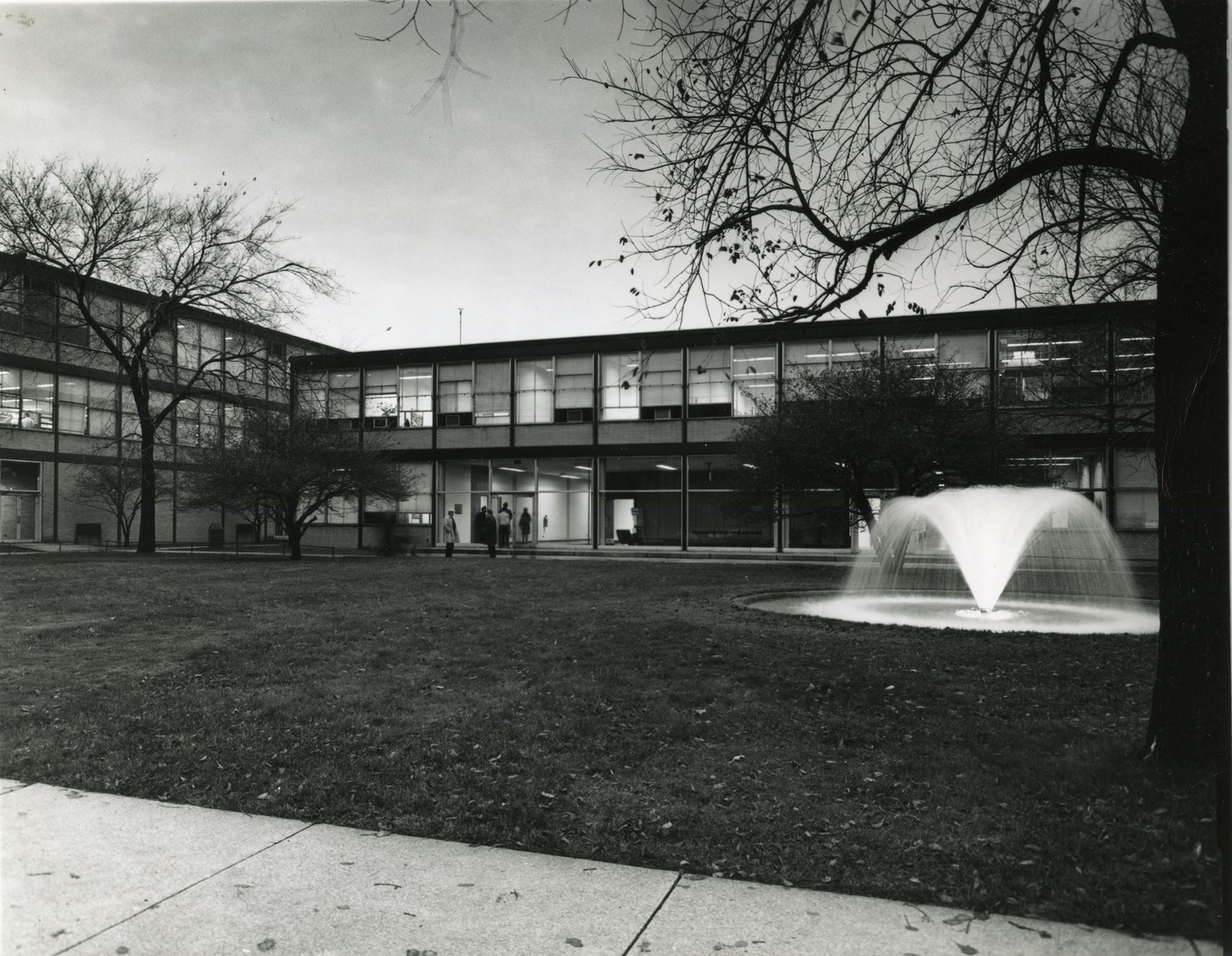 Perlstein Hall and Fountain