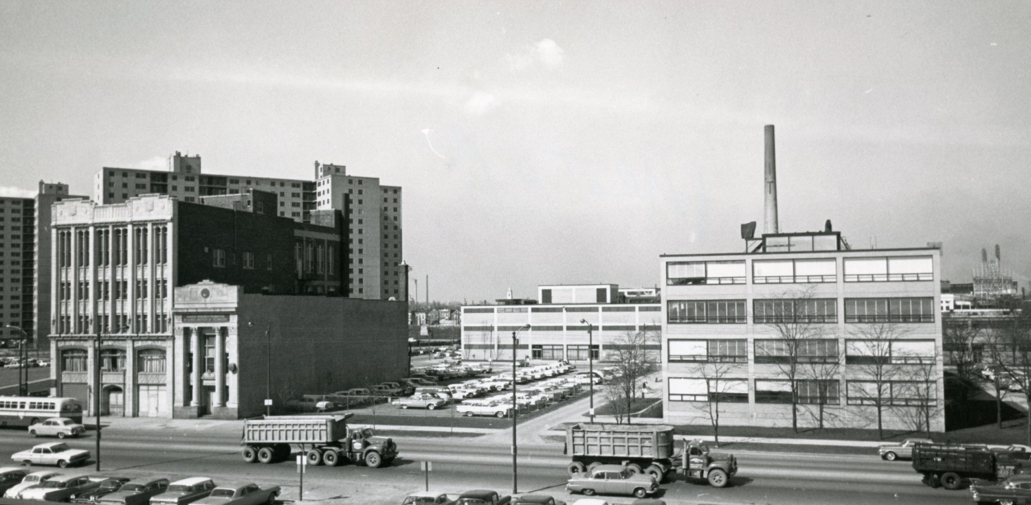 Armour Research Foundation Administrative Offices from the CTA platform, with the ARF Chemistry Research Building and IGT South Building